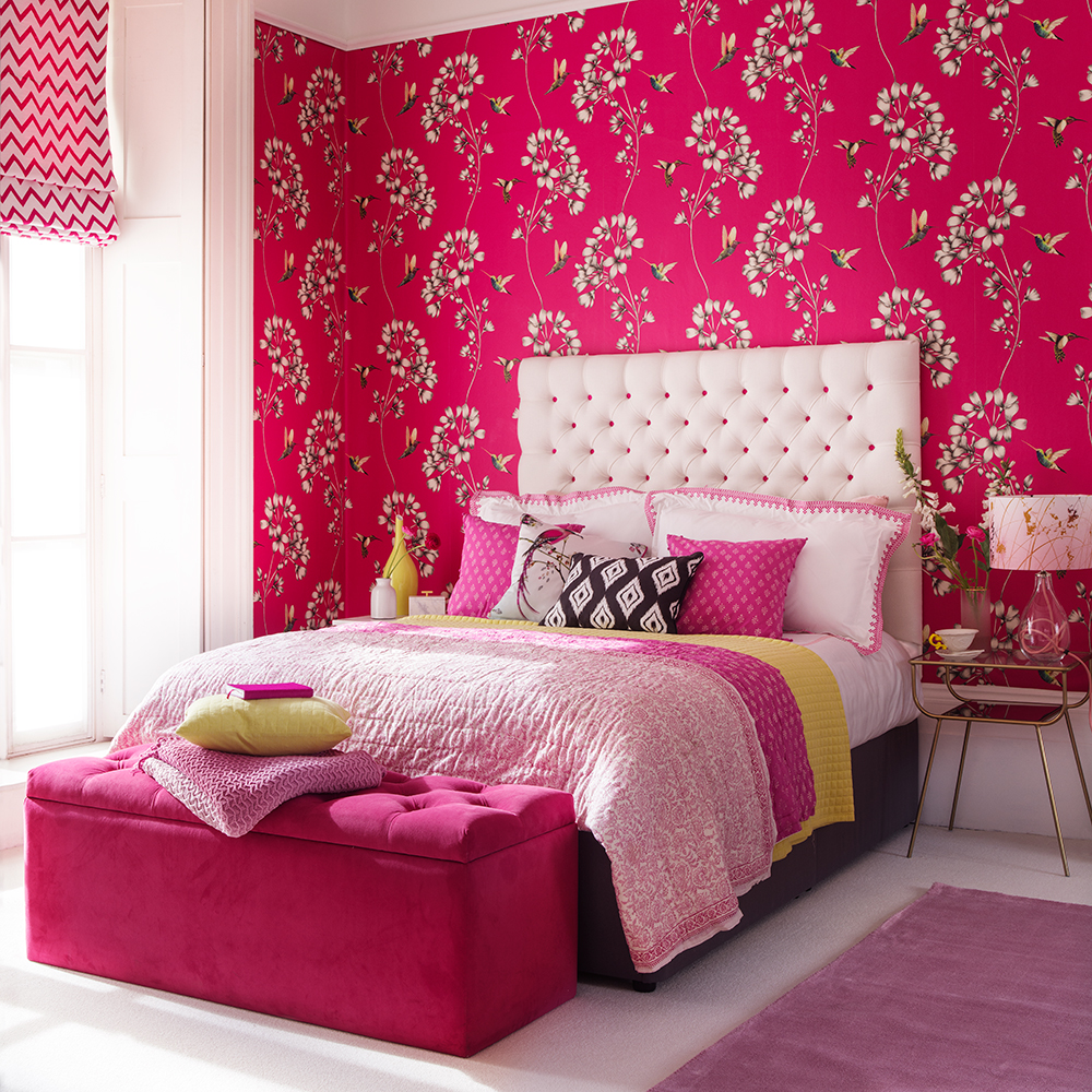 Skimrande rosa sovrum
