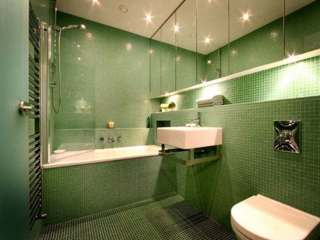 Anmärkningsvärt grönt badrum