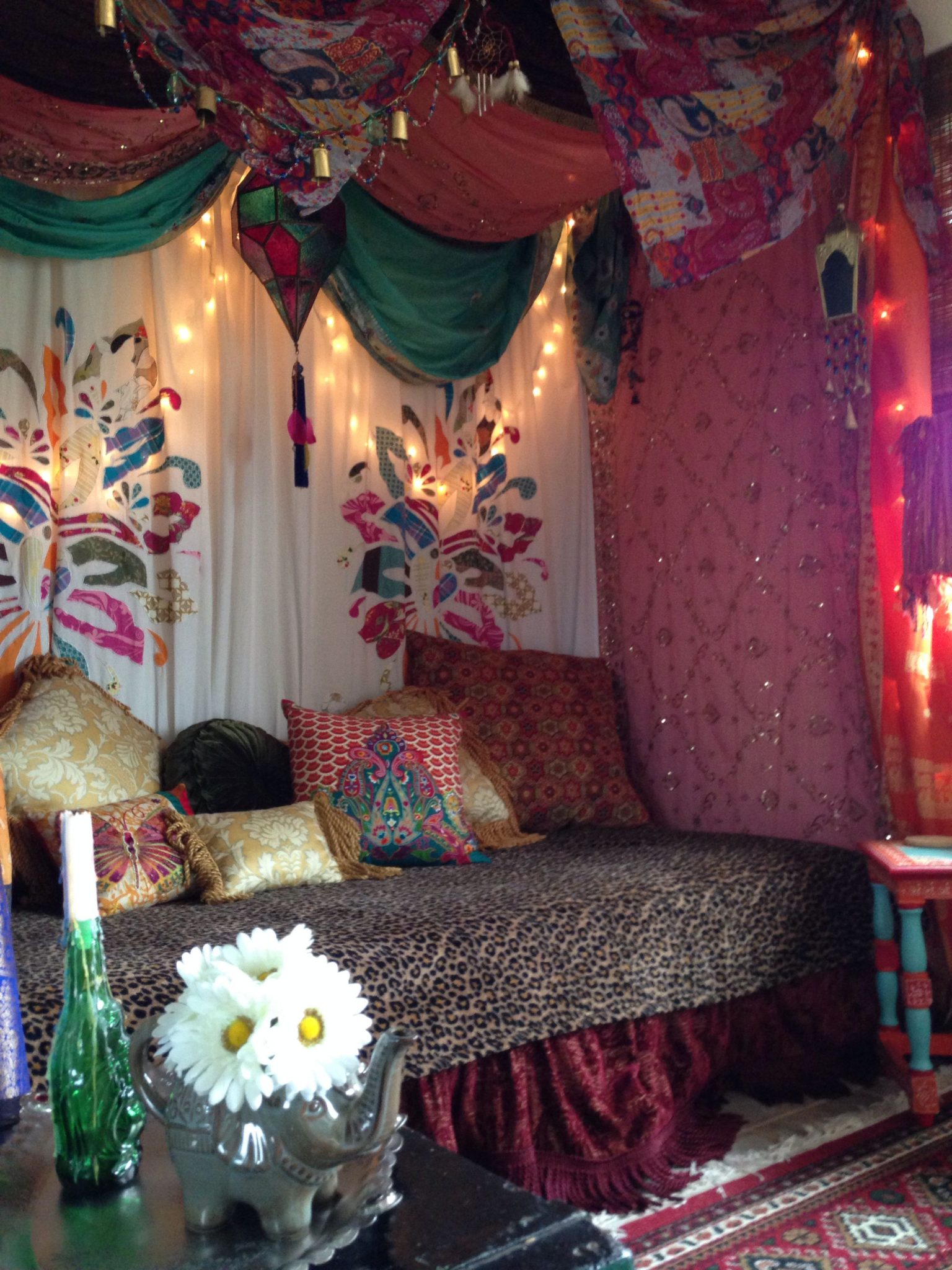 Gypsy Bohemian vardagsrum.  Källa: Pinterest