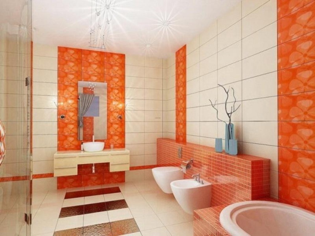 Härligt orange badrum
