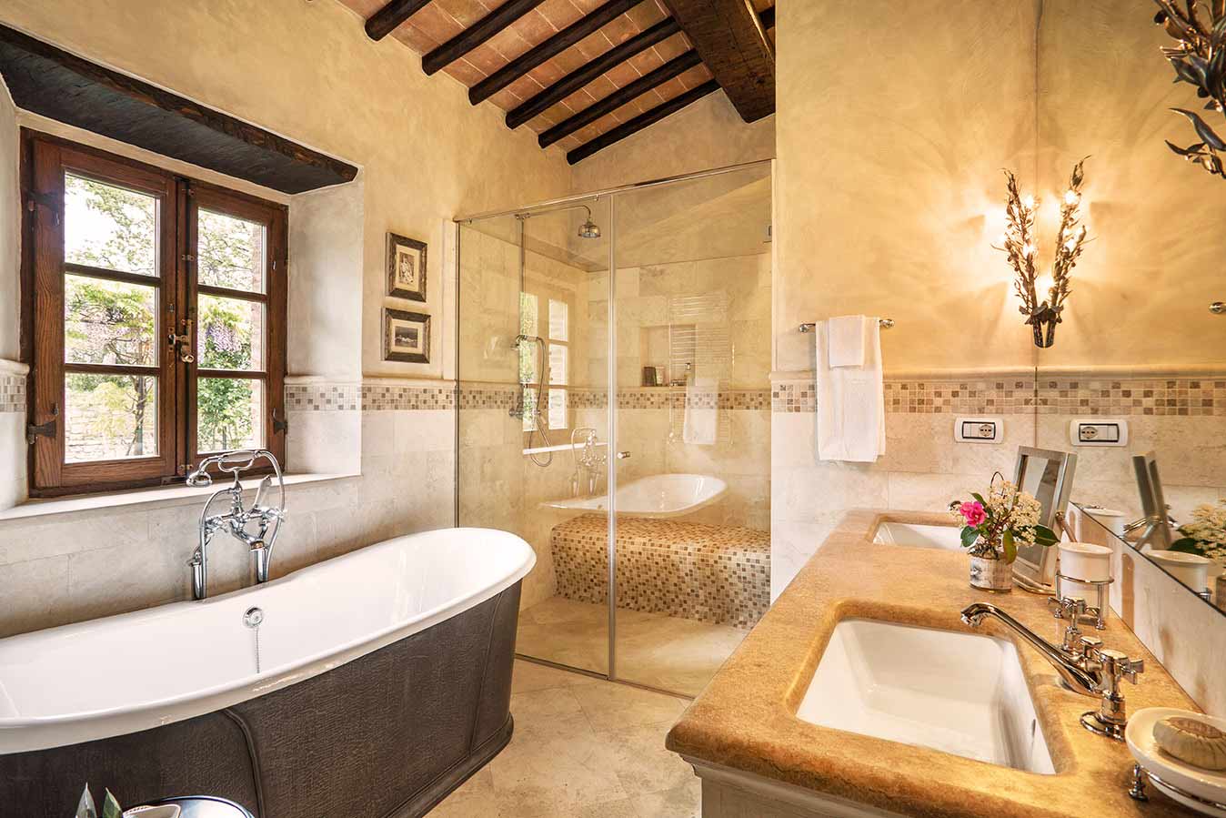 Enkelt toskanskt badrum
