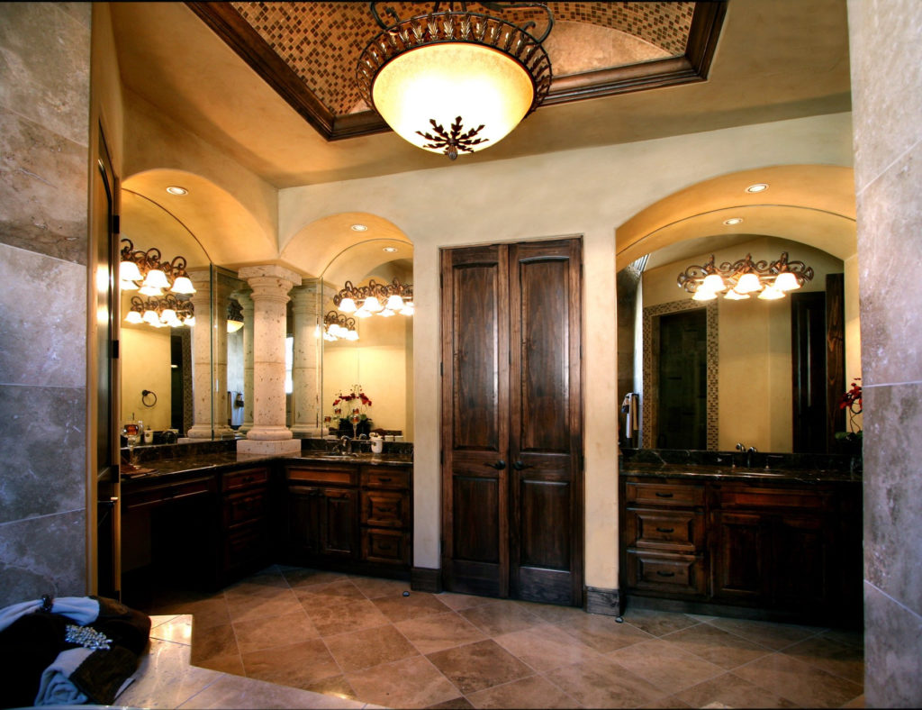 Traditionellt toskanskt badrum