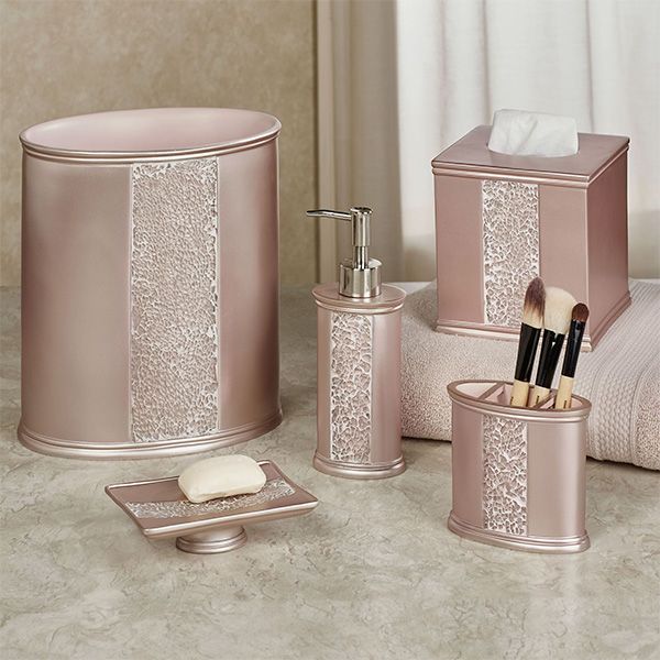 Sinatra Pale Blush Mosaic Bath Accessories |  Guld badrum inredning.