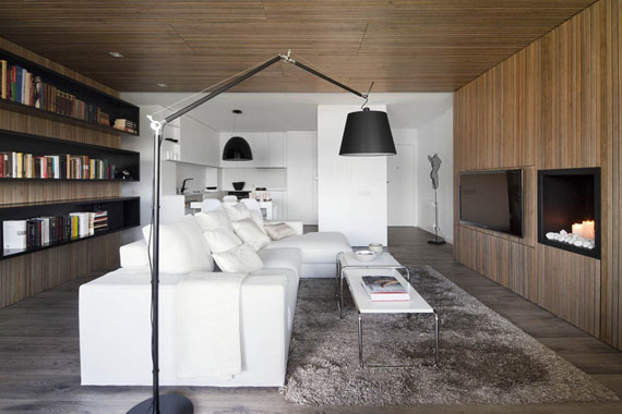 b2 Minimalistisk lägenhet med massor av bokhyllor designade av Susanna Cots i Barcelona