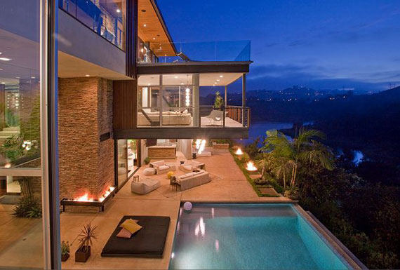 c13 Lake Hollywood House Designad av Mills Studio