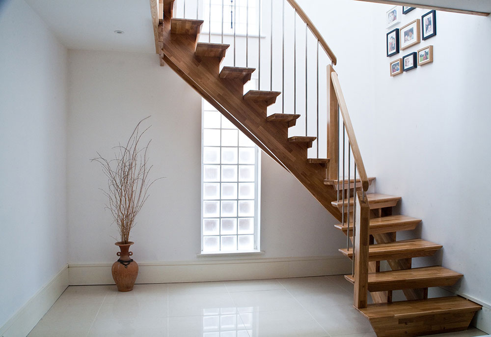Moderna timmer-trappor-nya-Malden-Surrey-5-höga faktorer att tänka på när du väljer den perfekta trappan