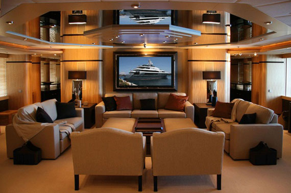 y24 Exempel på glamorös yachtinredning som kommer att förvåna dig