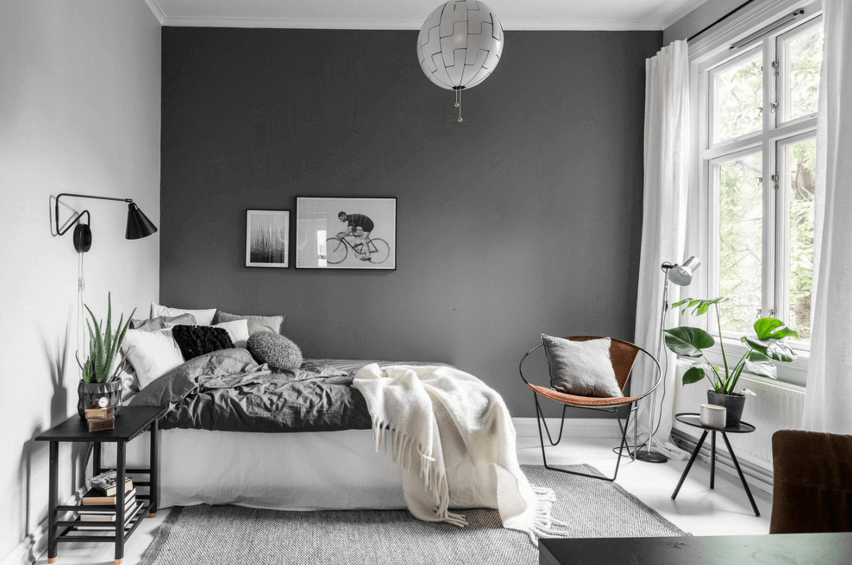 Trevligt grått sovrum